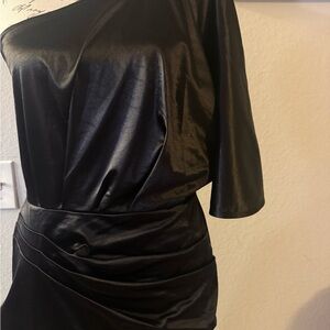 Elegant Black One-Shoulder Dress